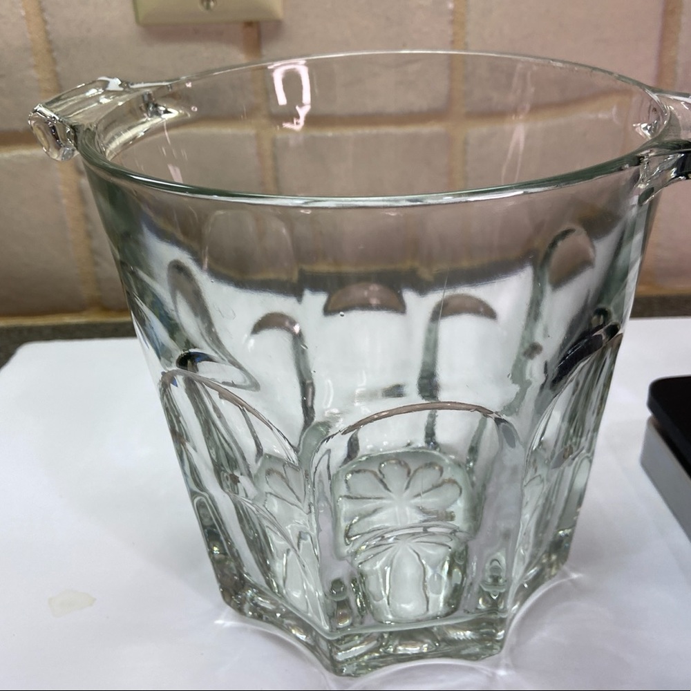 Clear Glass ice bucket. 4.5 inches tall. No chips or issues. Like new